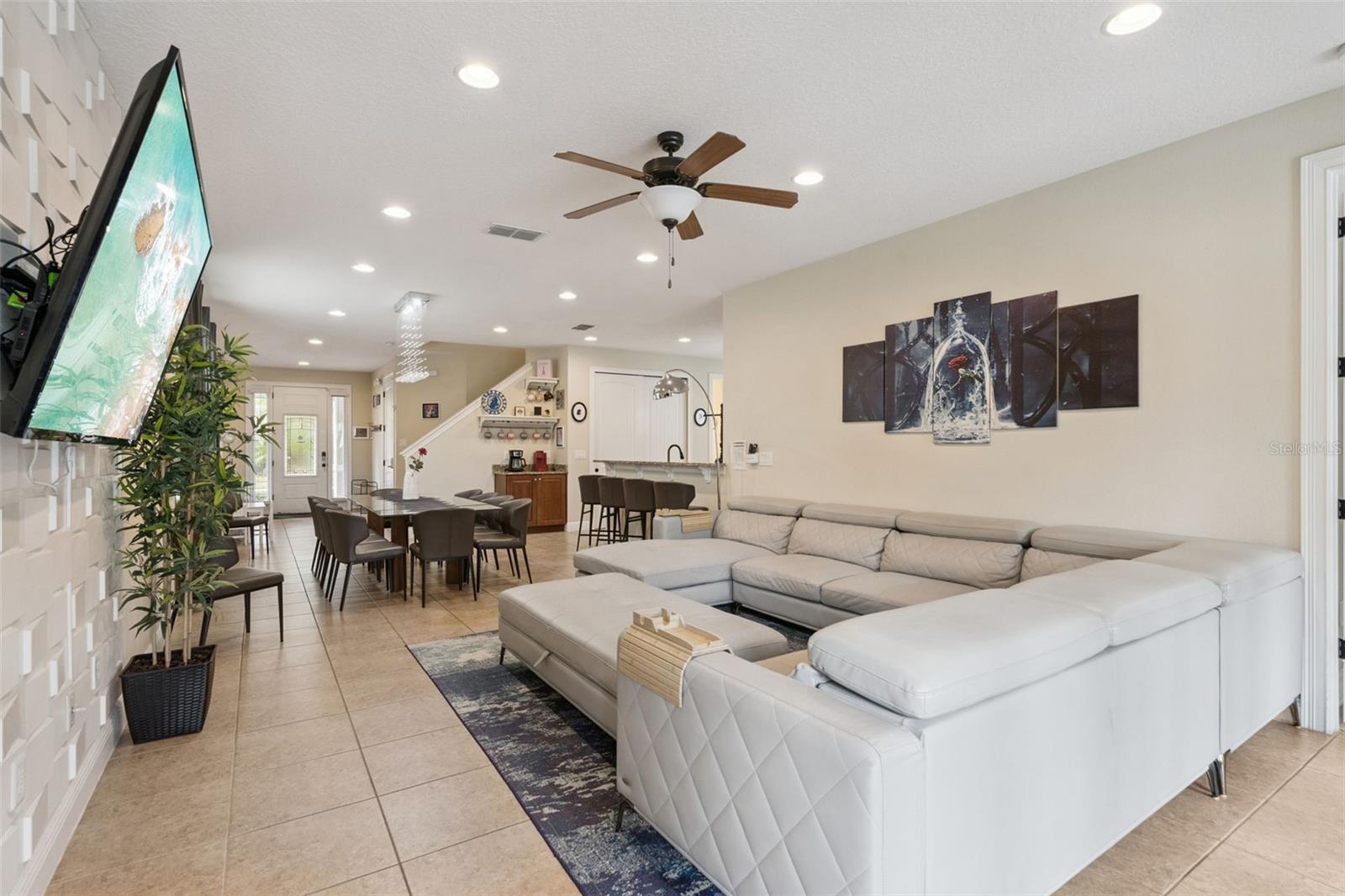 REUNION WEST - Residential