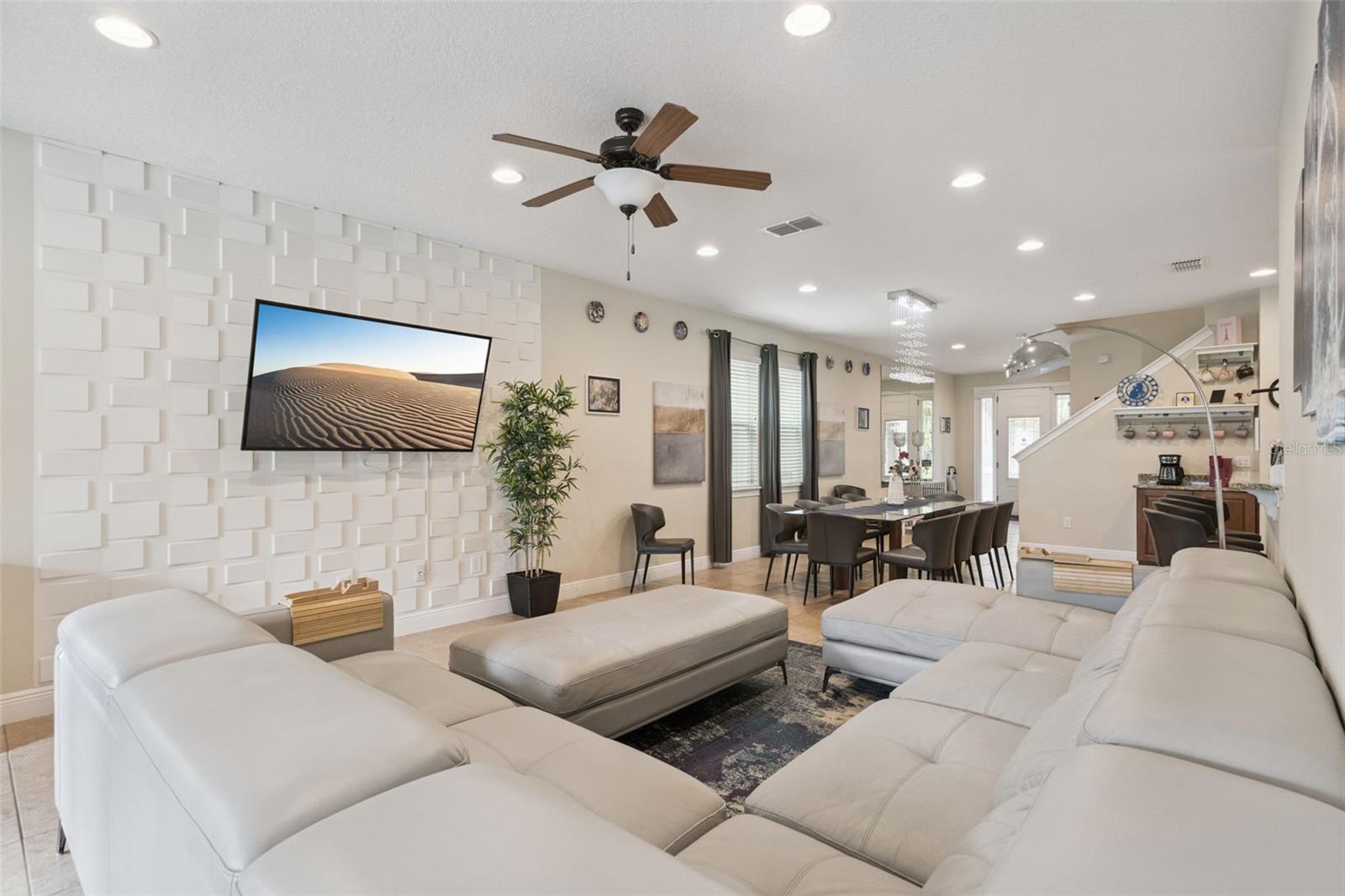 REUNION WEST - Residential