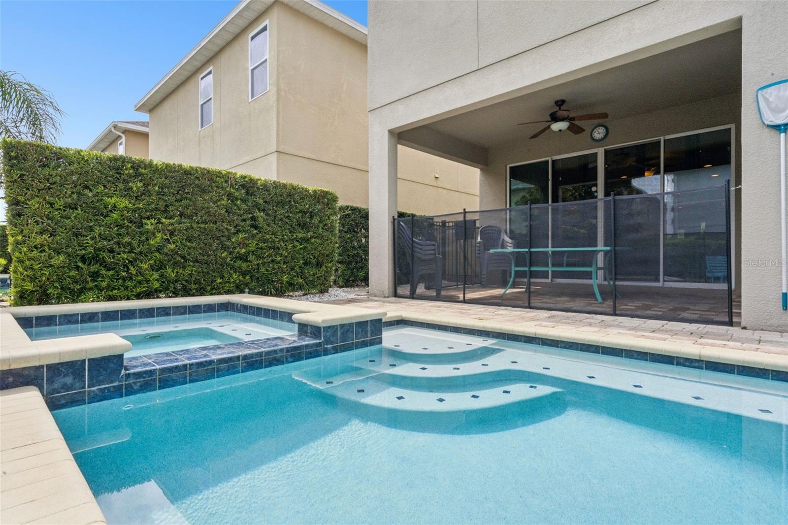 REUNION WEST - Residential