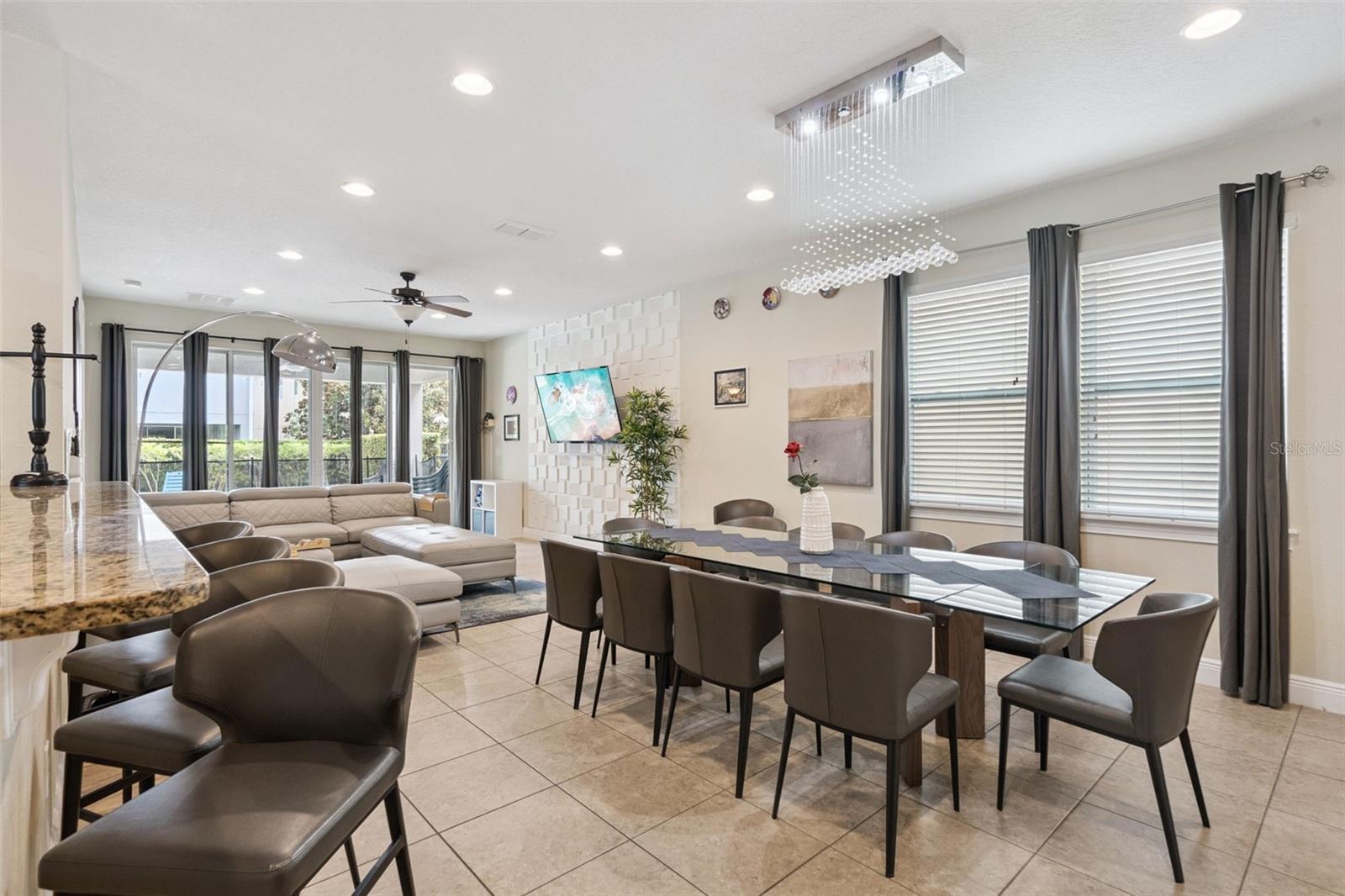 REUNION WEST - Residential