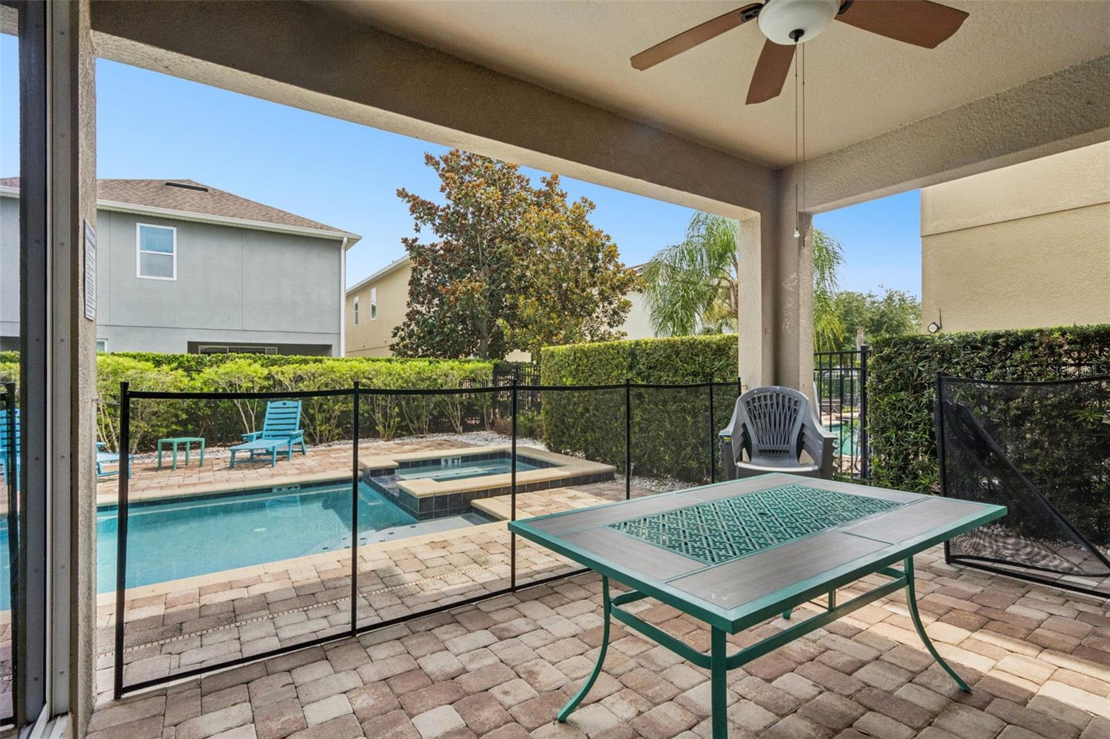 REUNION WEST - Residential