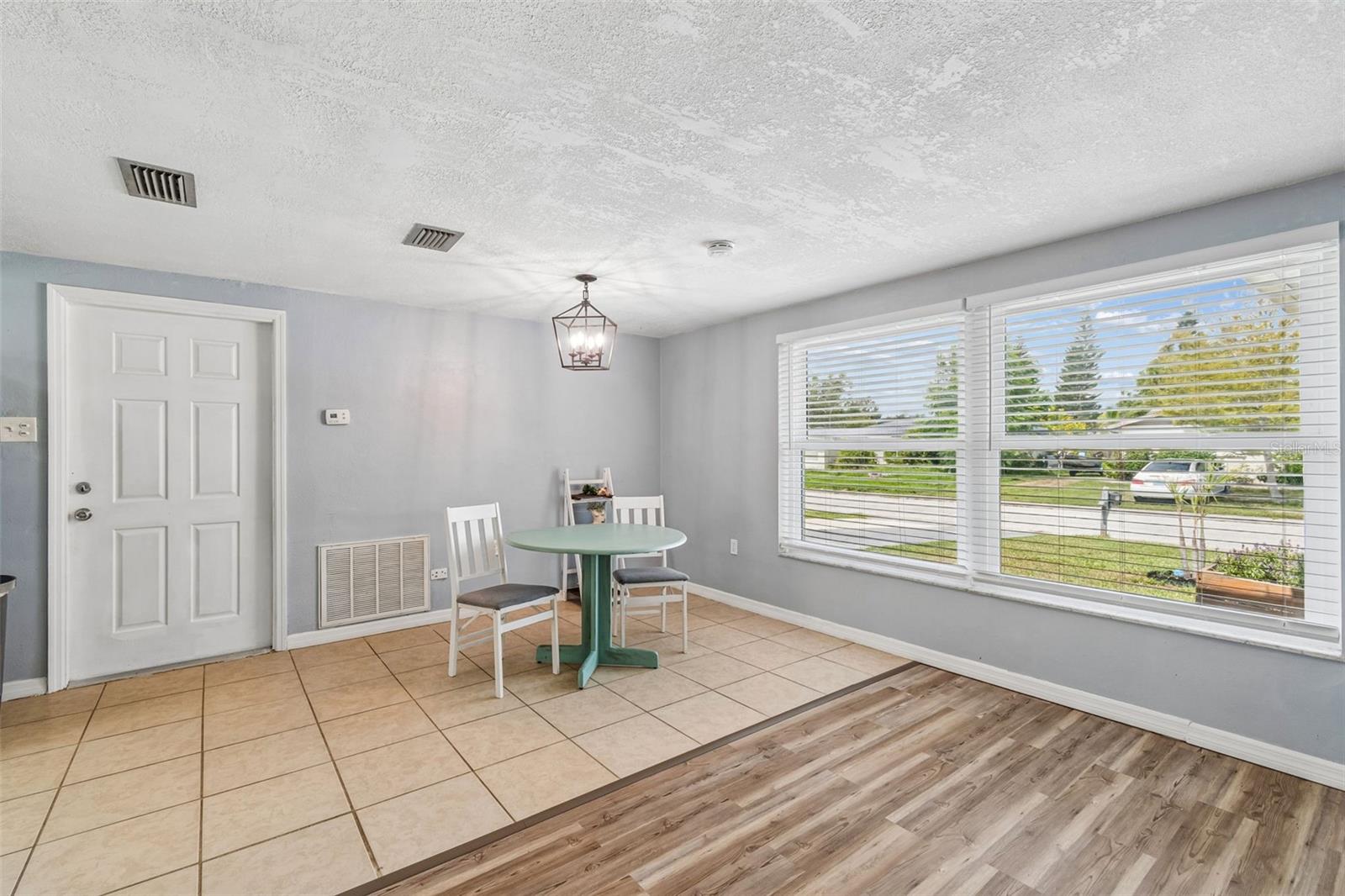 EMBASSY HILLS - Residential