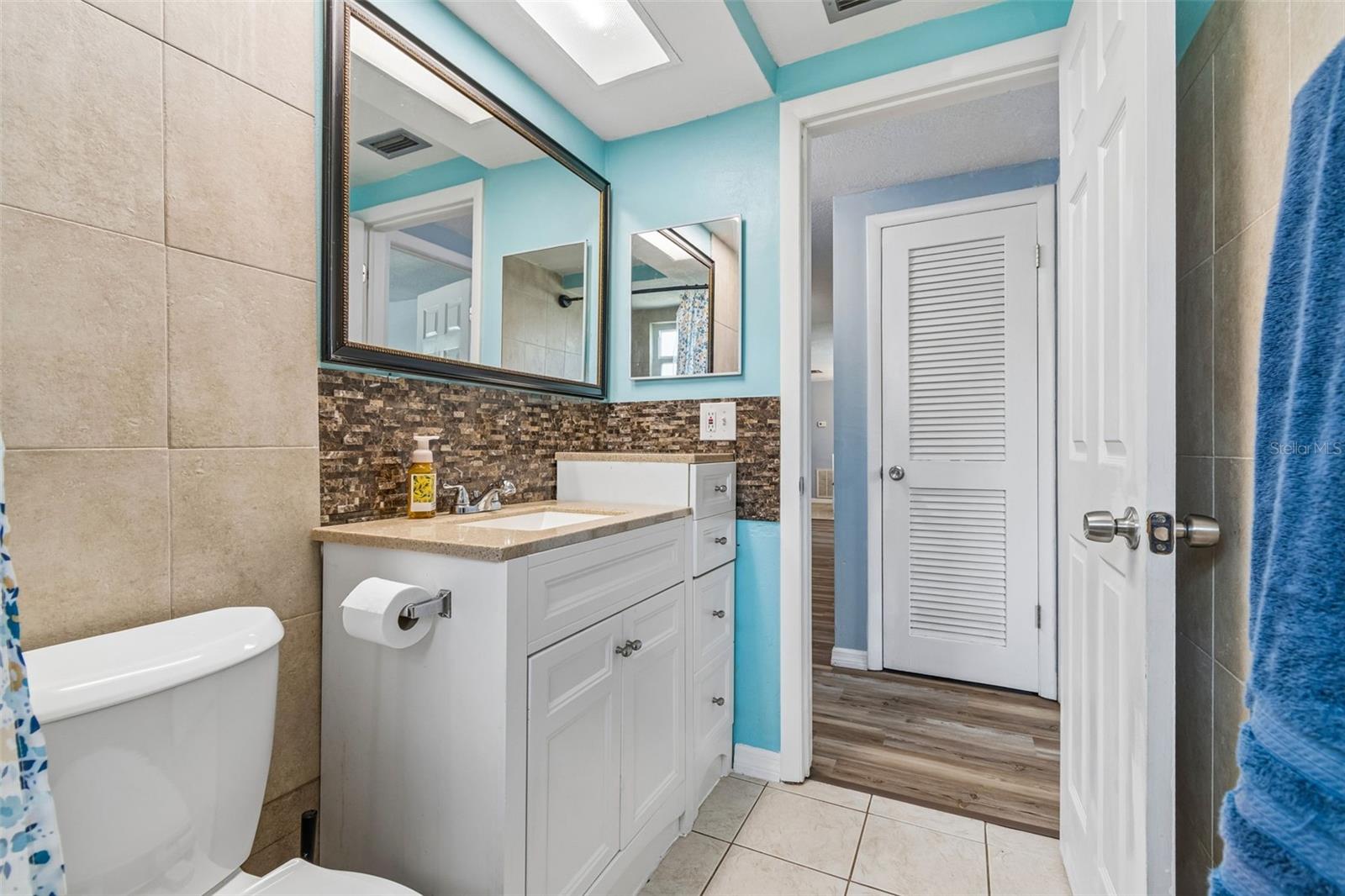 EMBASSY HILLS - Residential
