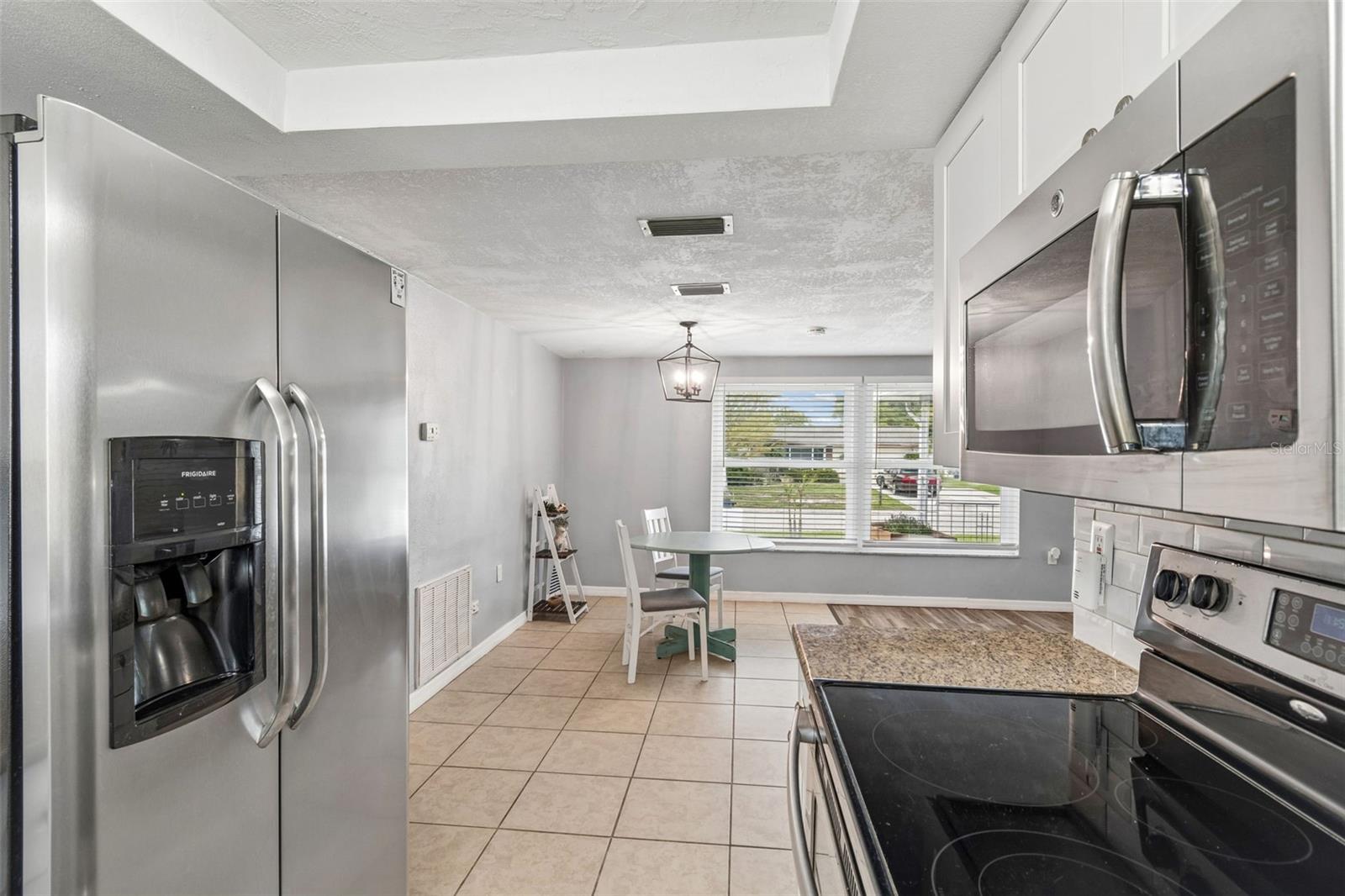 EMBASSY HILLS - Residential