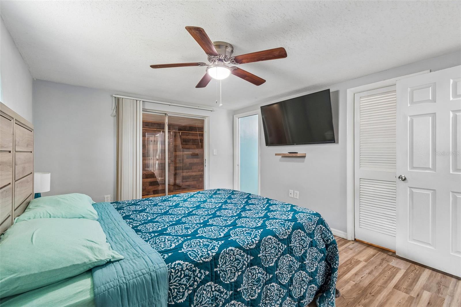 EMBASSY HILLS - Residential