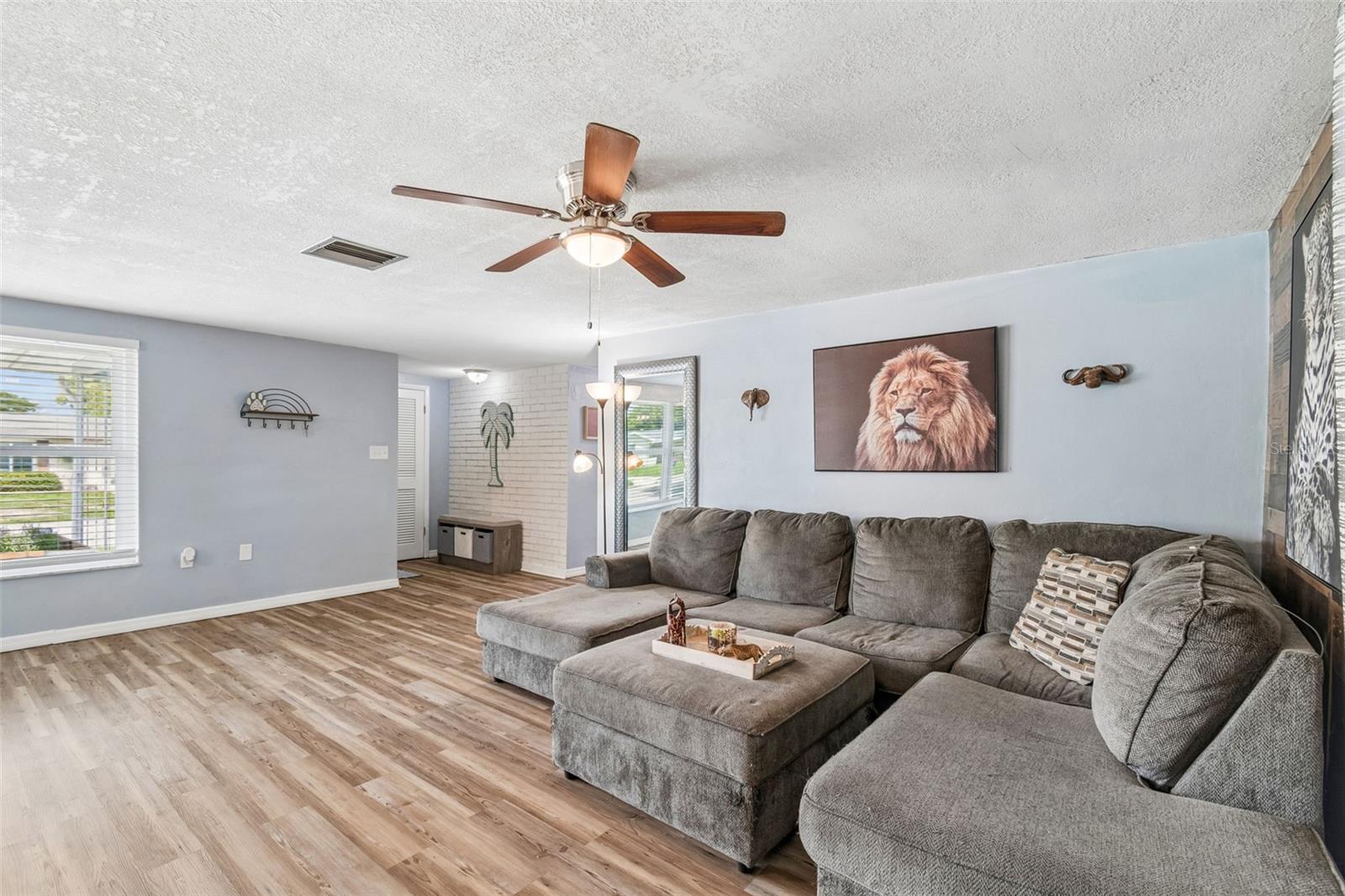 EMBASSY HILLS - Residential