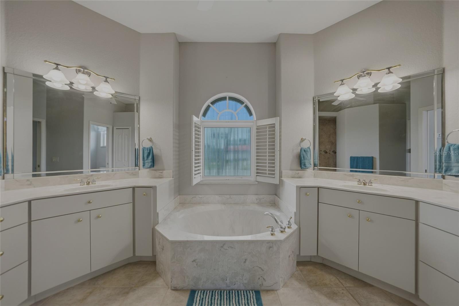 PUNTA GORDA ISLES SEC 15 - Residential