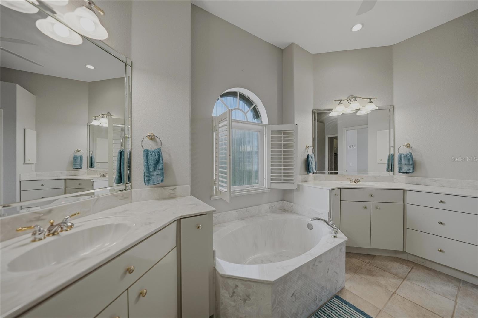 PUNTA GORDA ISLES SEC 15 - Residential