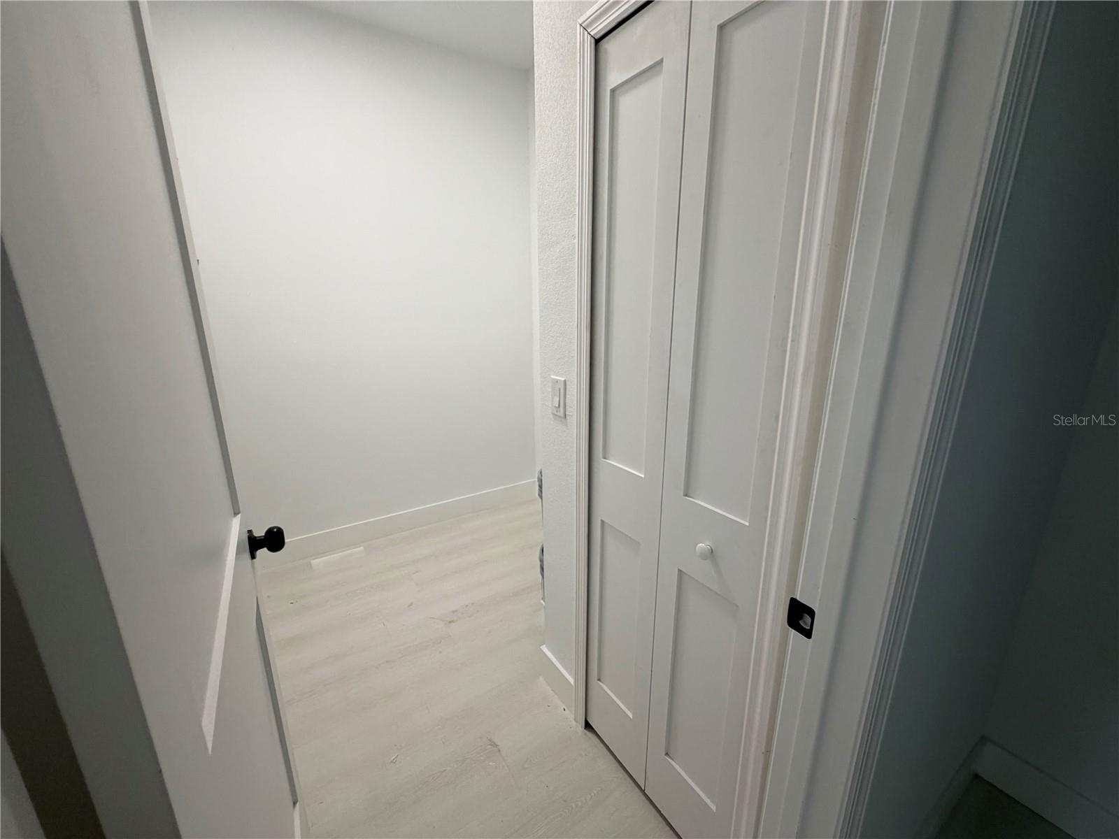 ROLLING RANCH ESTATE - Residential Lease