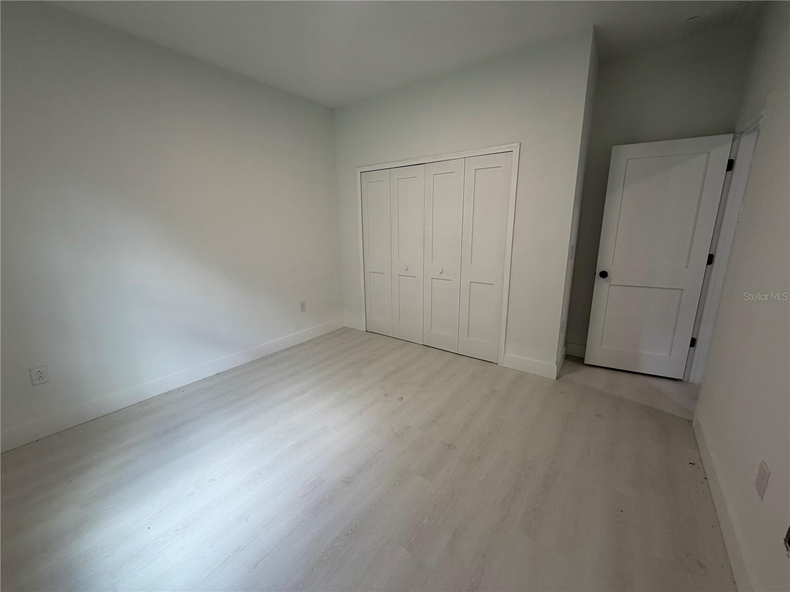 ROLLING RANCH ESTATE - Residential Lease