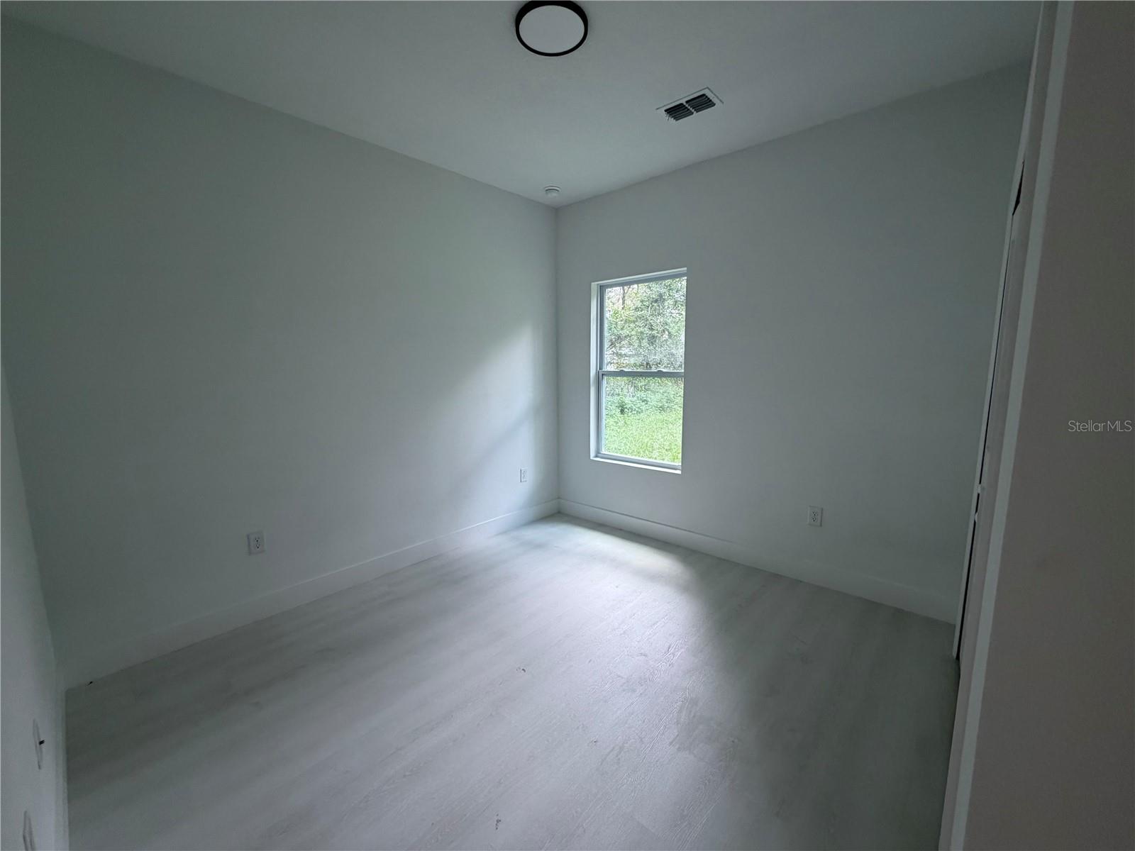 ROLLING RANCH ESTATE - Residential Lease