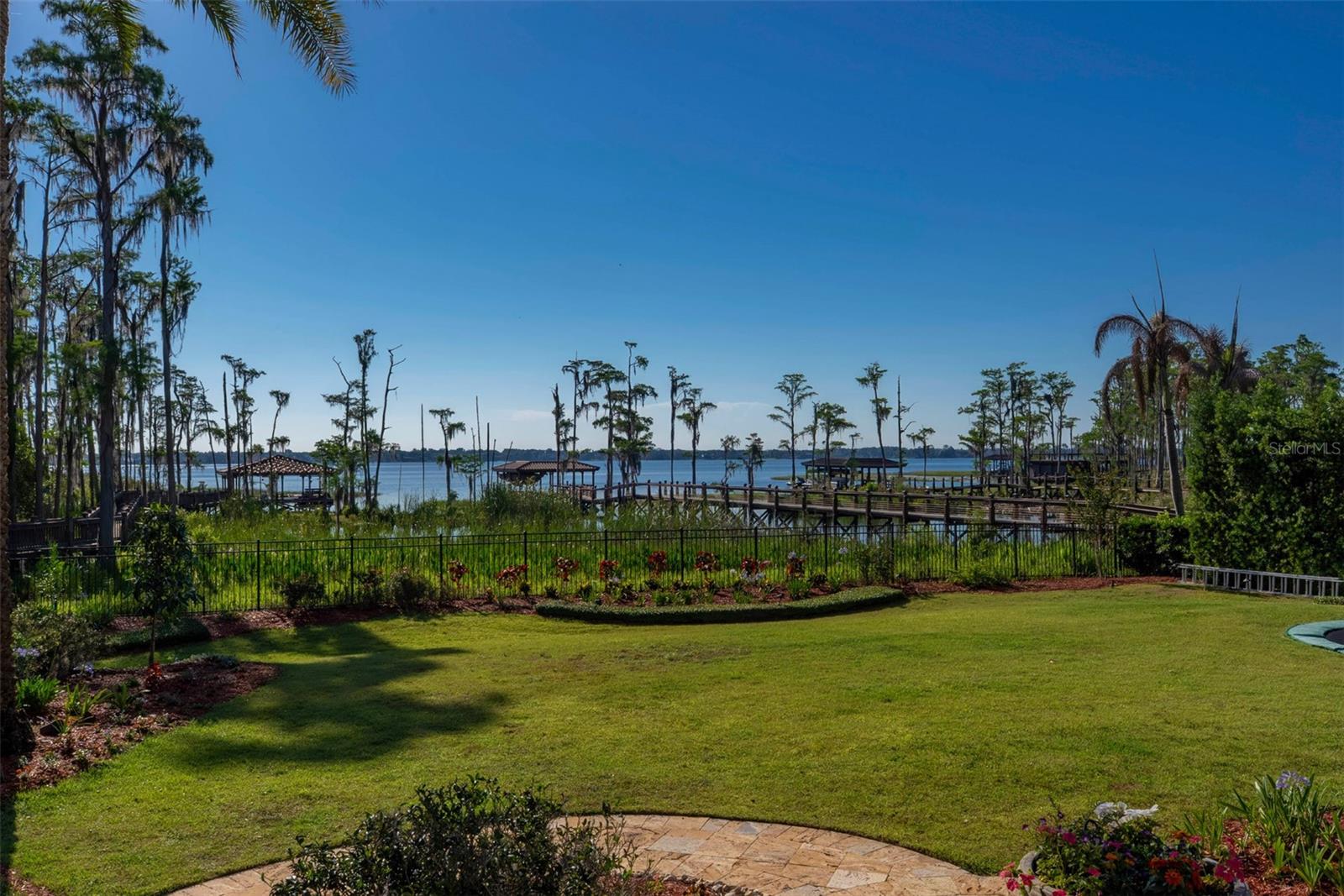 KEENE'S POINT - Residential