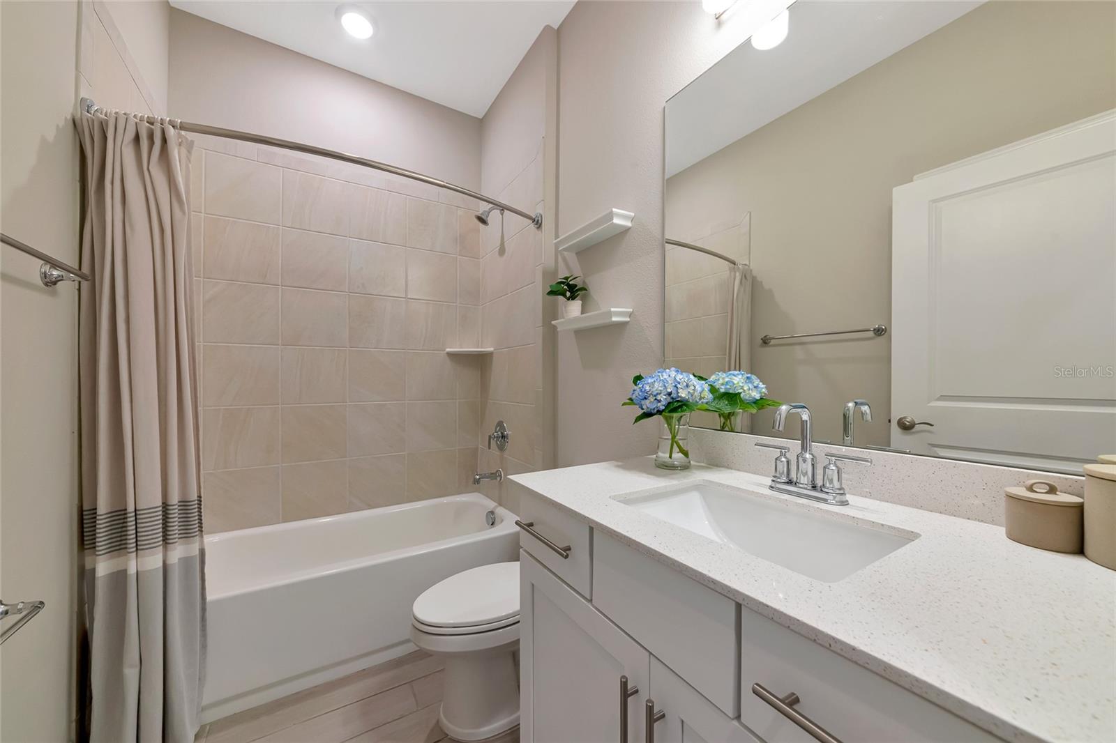 SAVANNA AT LAKEWOOD RANCH PH III 3ABD - Residential