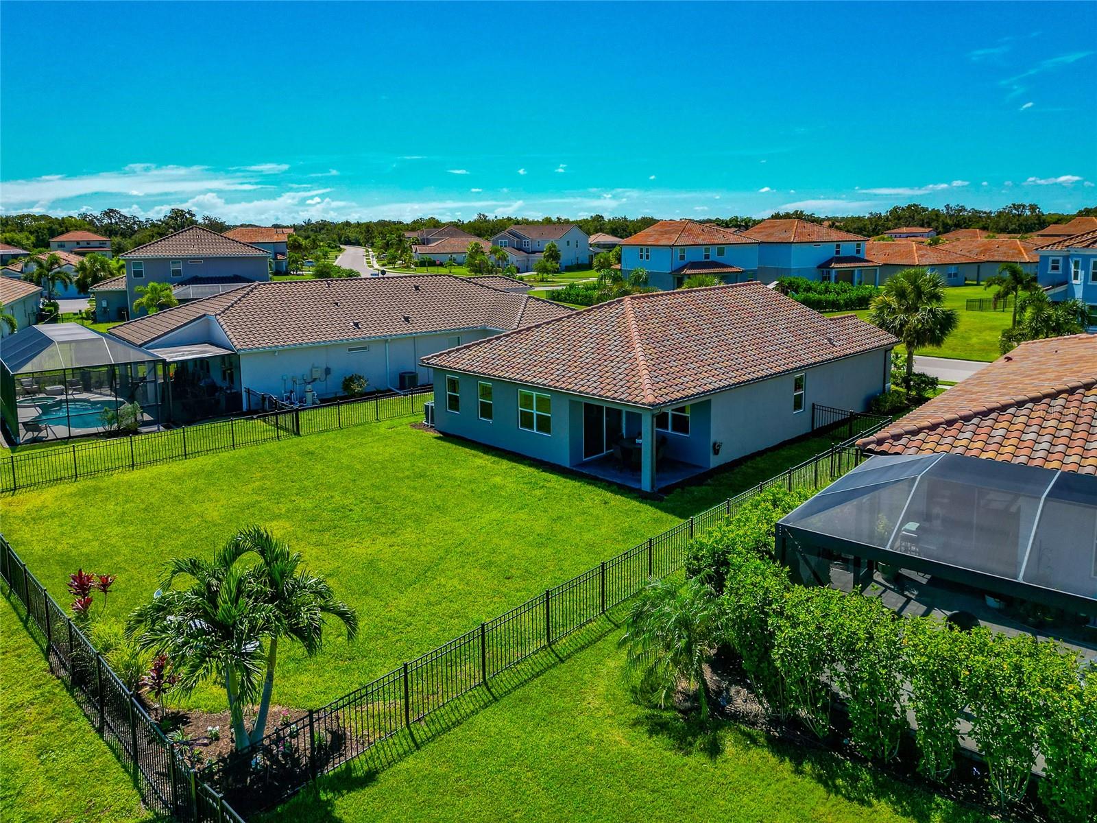 SAVANNA AT LAKEWOOD RANCH PH III 3ABD - Residential