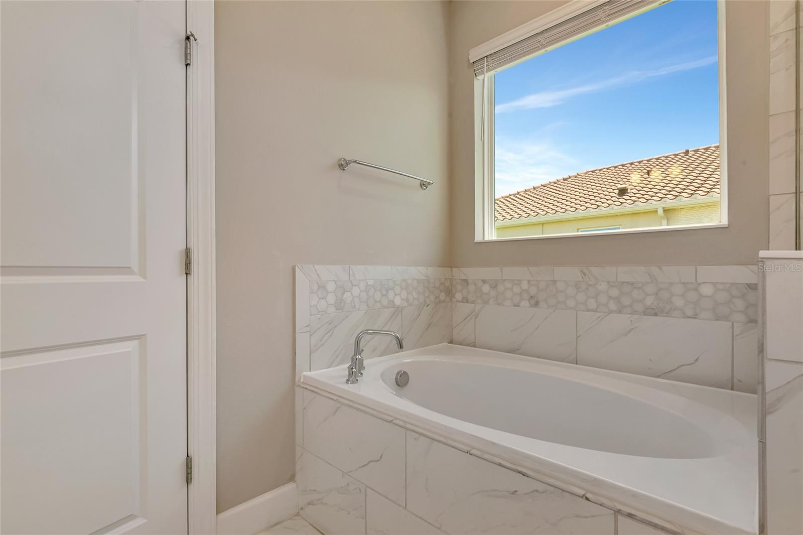 SAVANNA AT LAKEWOOD RANCH PH III 3ABD - Residential