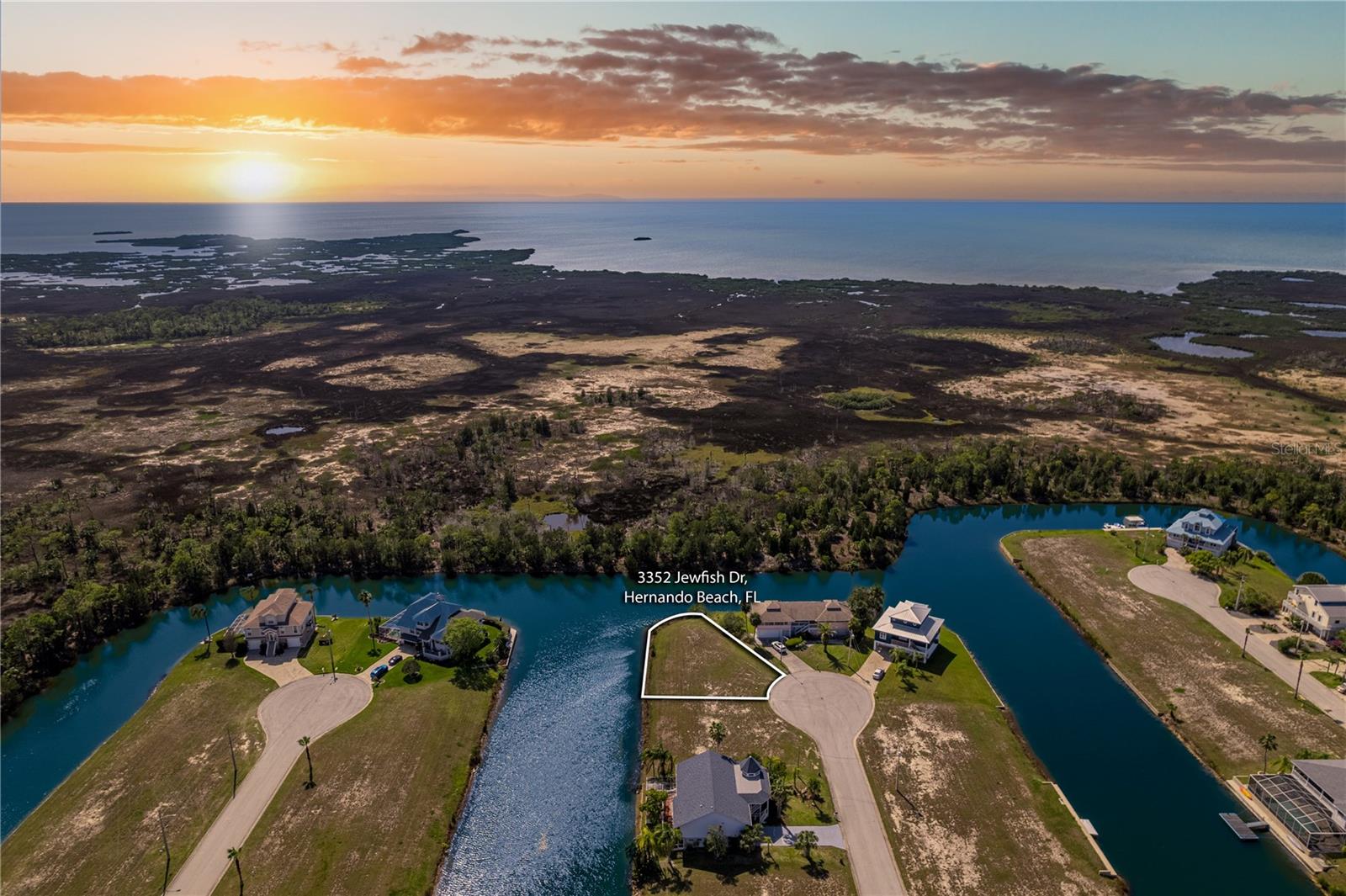 HERNANDO BEACH - Land
