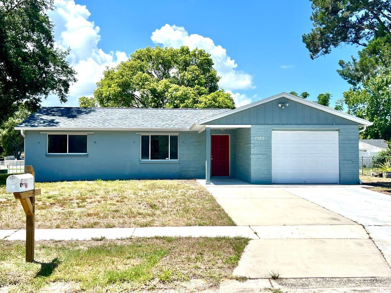 LAKEWOOD ESTATES - Residential