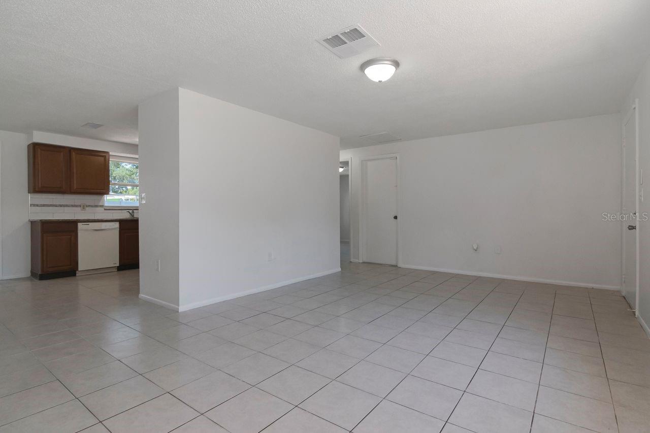 LAKEWOOD ESTATES - Residential