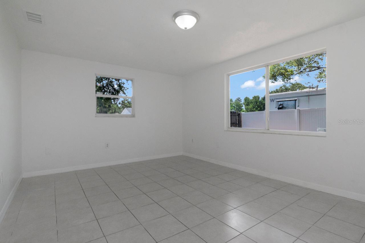 LAKEWOOD ESTATES - Residential