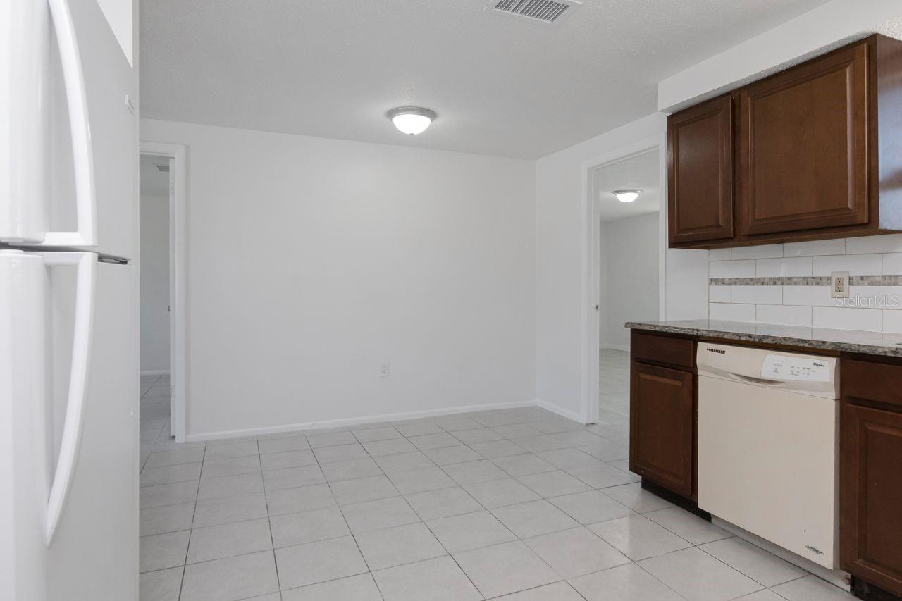 LAKEWOOD ESTATES - Residential