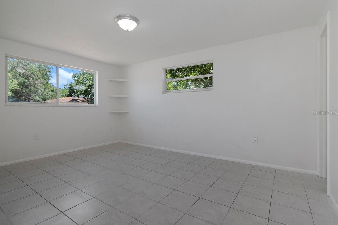LAKEWOOD ESTATES - Residential