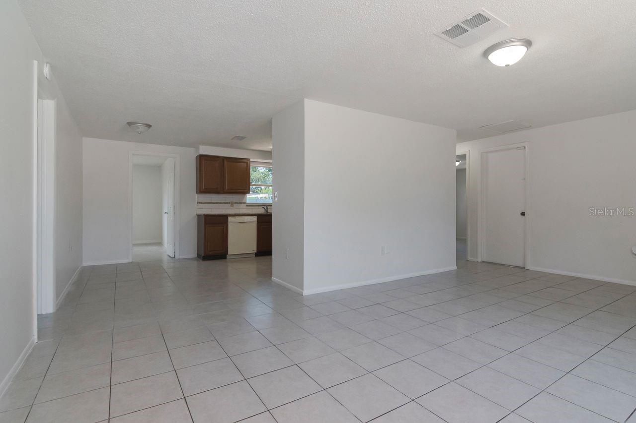 LAKEWOOD ESTATES - Residential