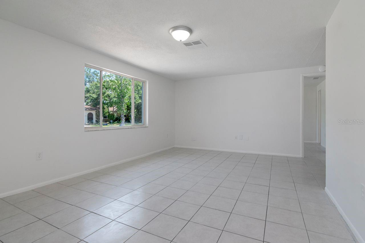 LAKEWOOD ESTATES - Residential