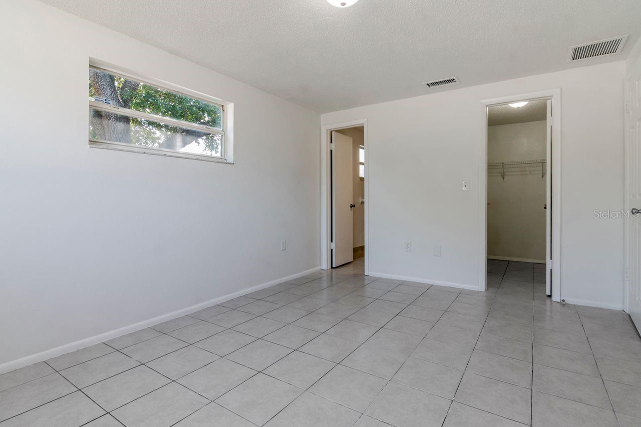 LAKEWOOD ESTATES - Residential
