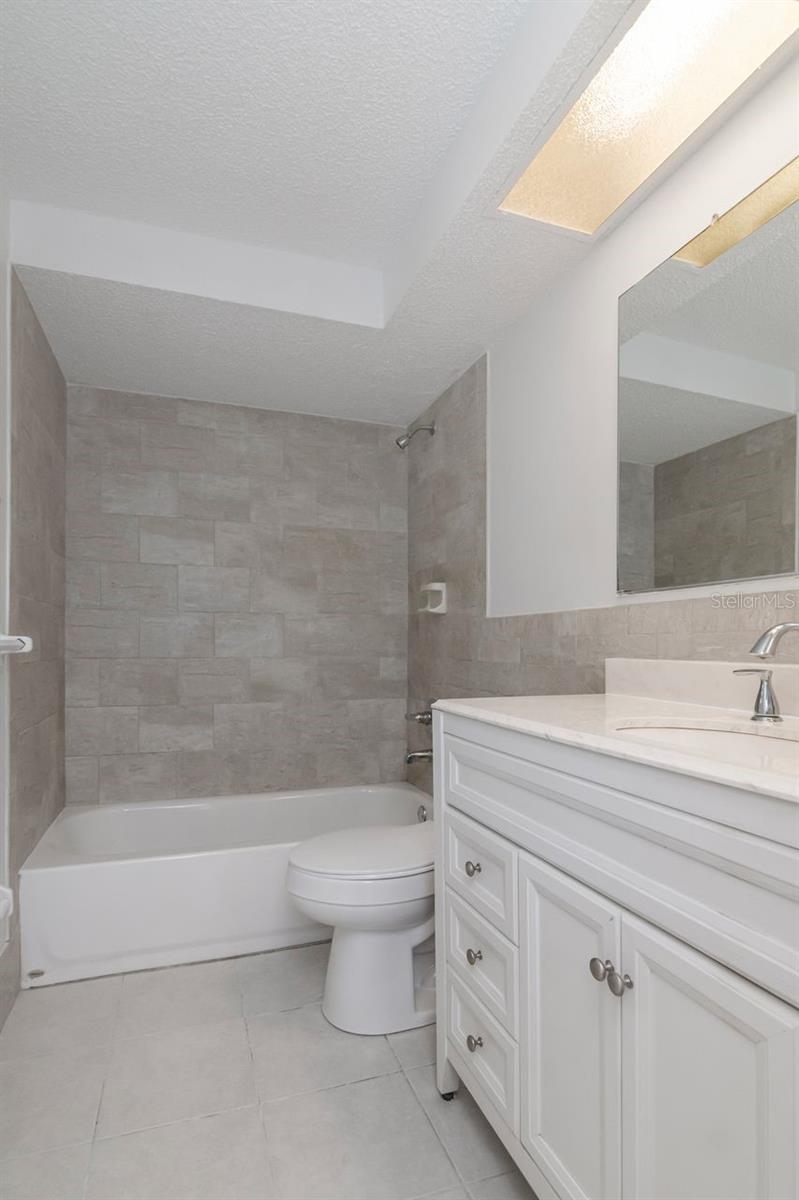 LAKEWOOD ESTATES - Residential