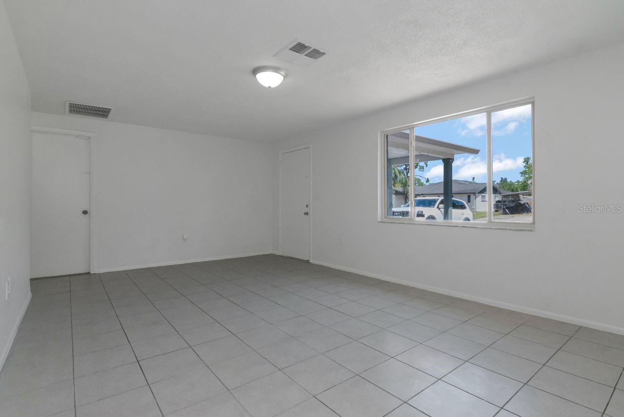 LAKEWOOD ESTATES - Residential