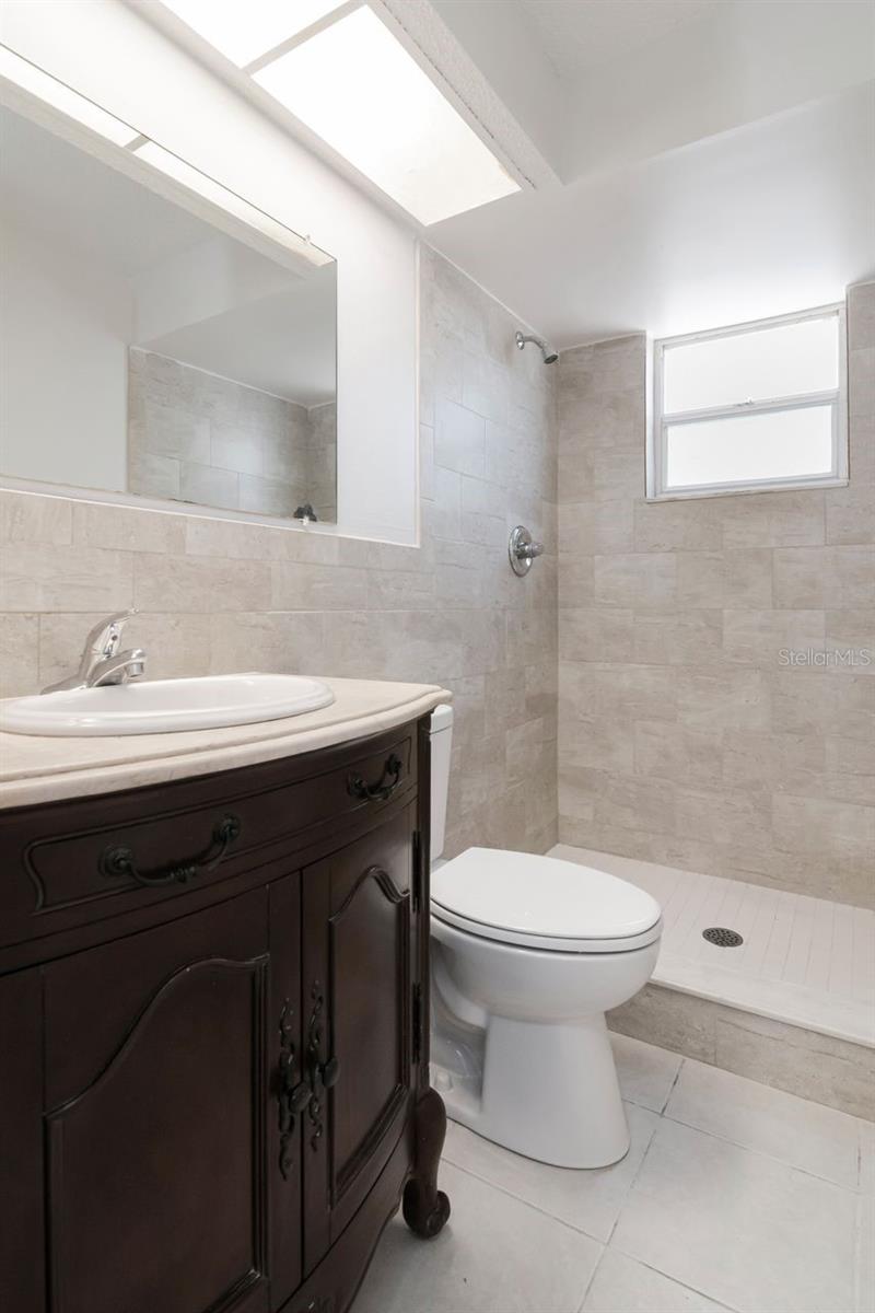 LAKEWOOD ESTATES - Residential
