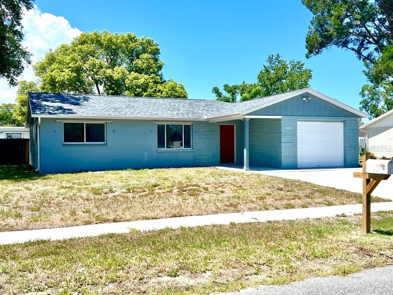 LAKEWOOD ESTATES - Residential