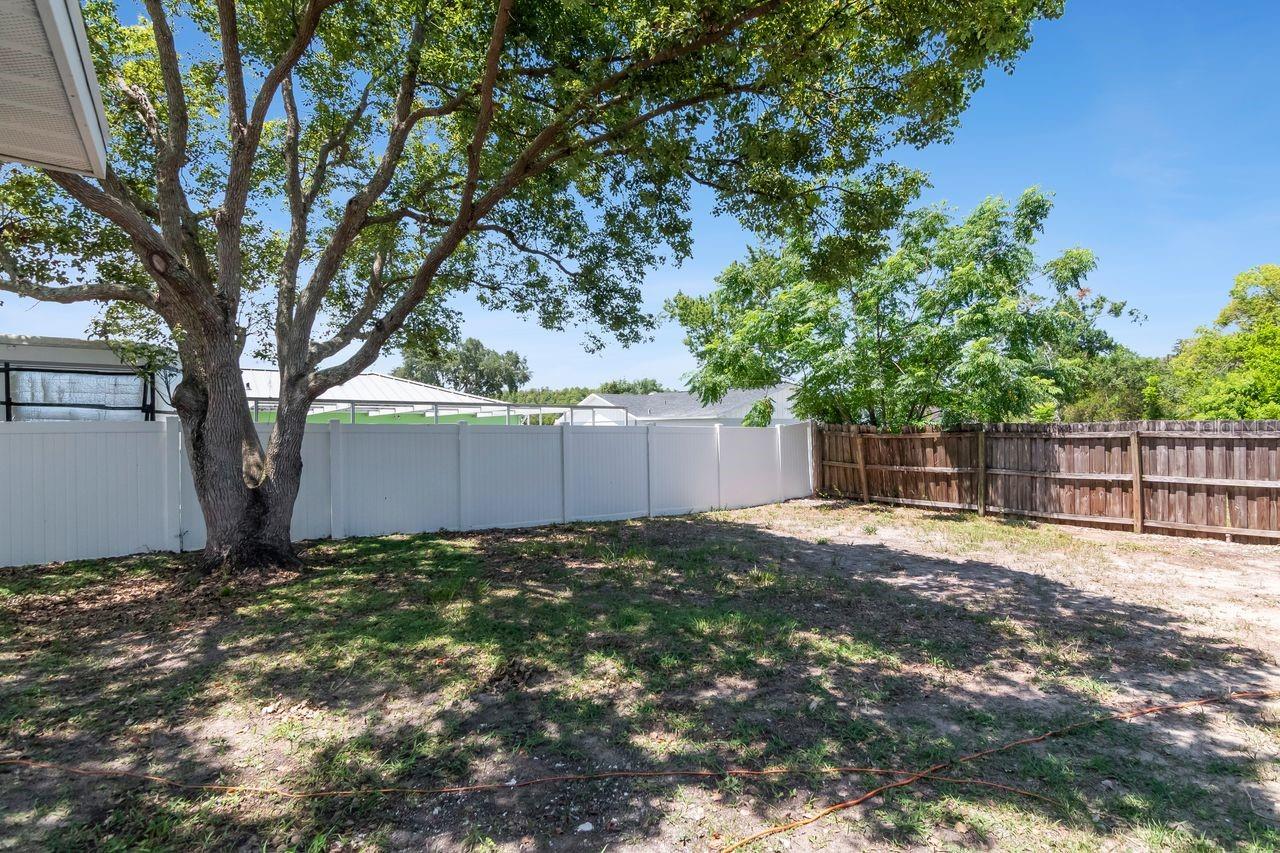 LAKEWOOD ESTATES - Residential