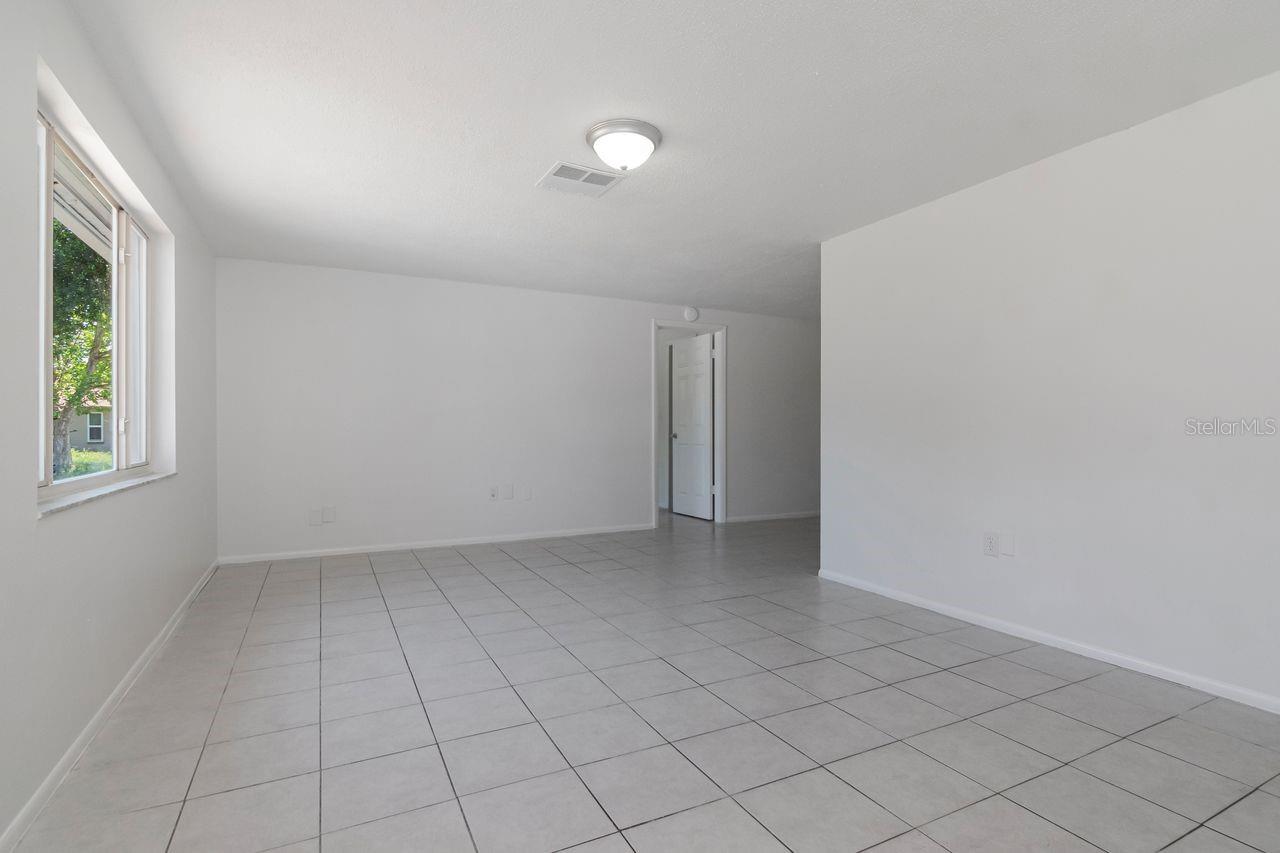 LAKEWOOD ESTATES - Residential