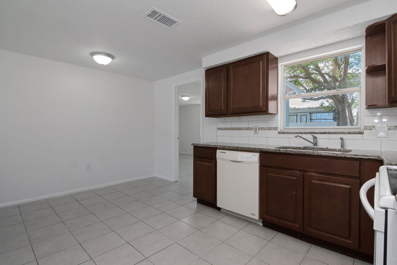 LAKEWOOD ESTATES - Residential