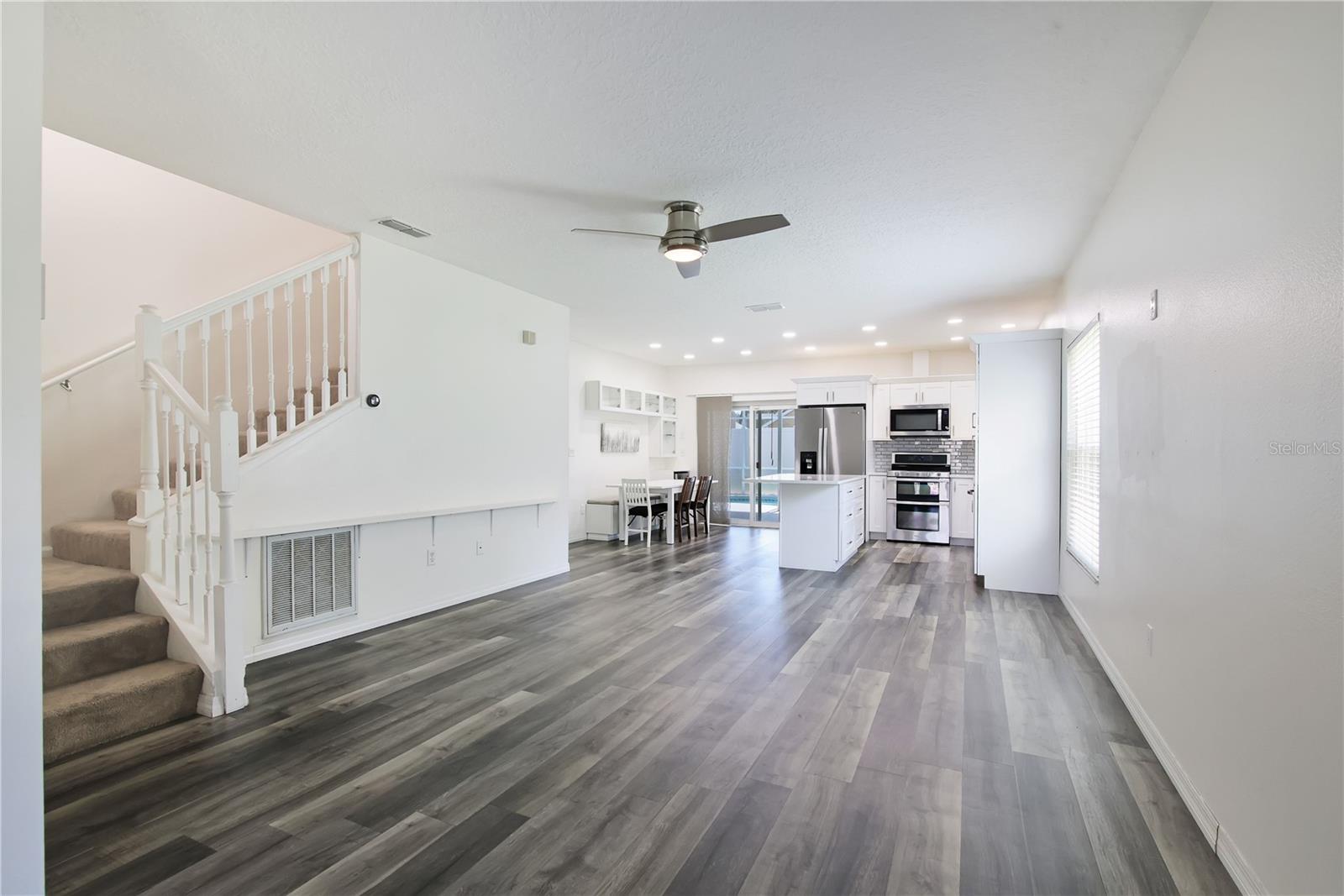 WESTON HILLS SUB - Residential