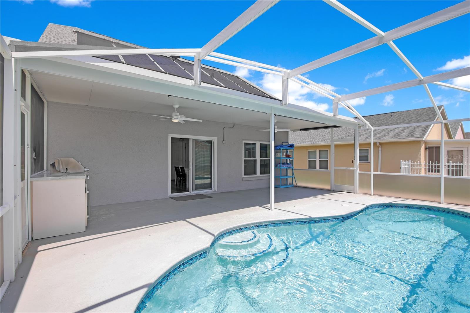 WESTON HILLS SUB - Residential