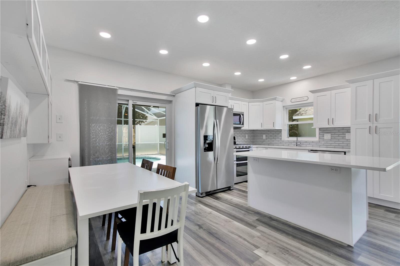 WESTON HILLS SUB - Residential