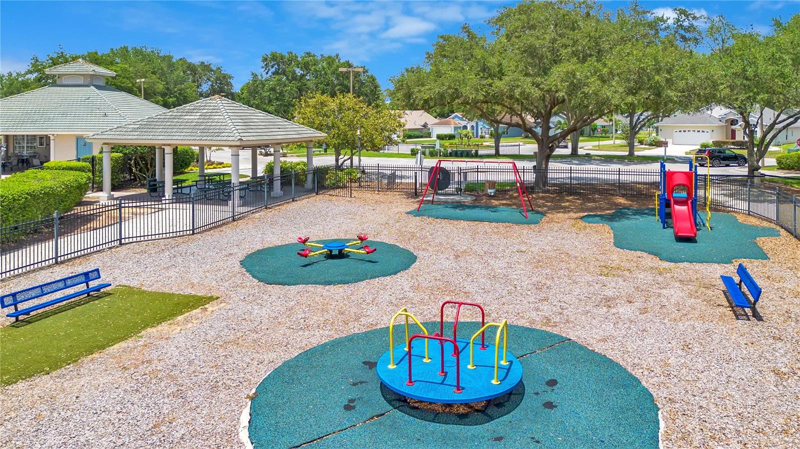 WESTON HILLS SUB - Residential