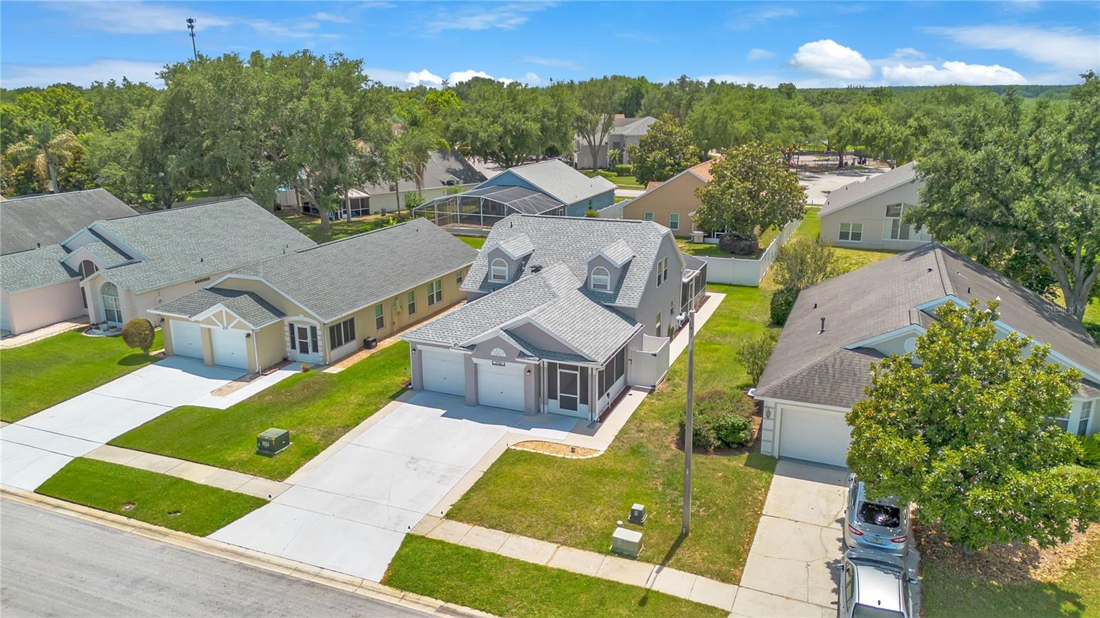 WESTON HILLS SUB - Residential