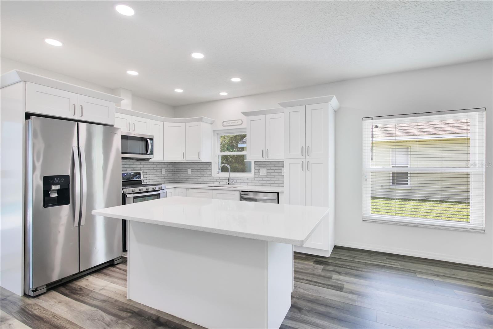 WESTON HILLS SUB - Residential