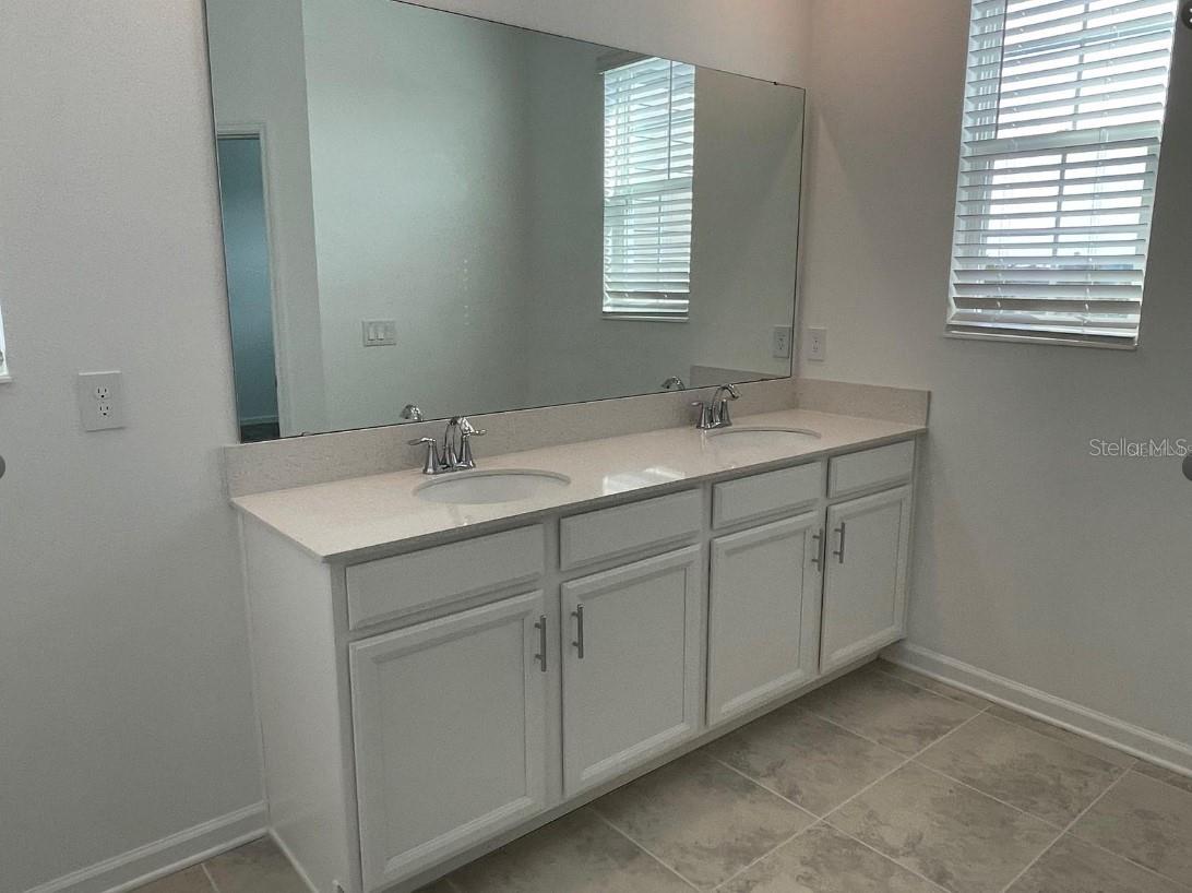WATERSIDE/JOHNS LAKE PH 2C - Residential Lease