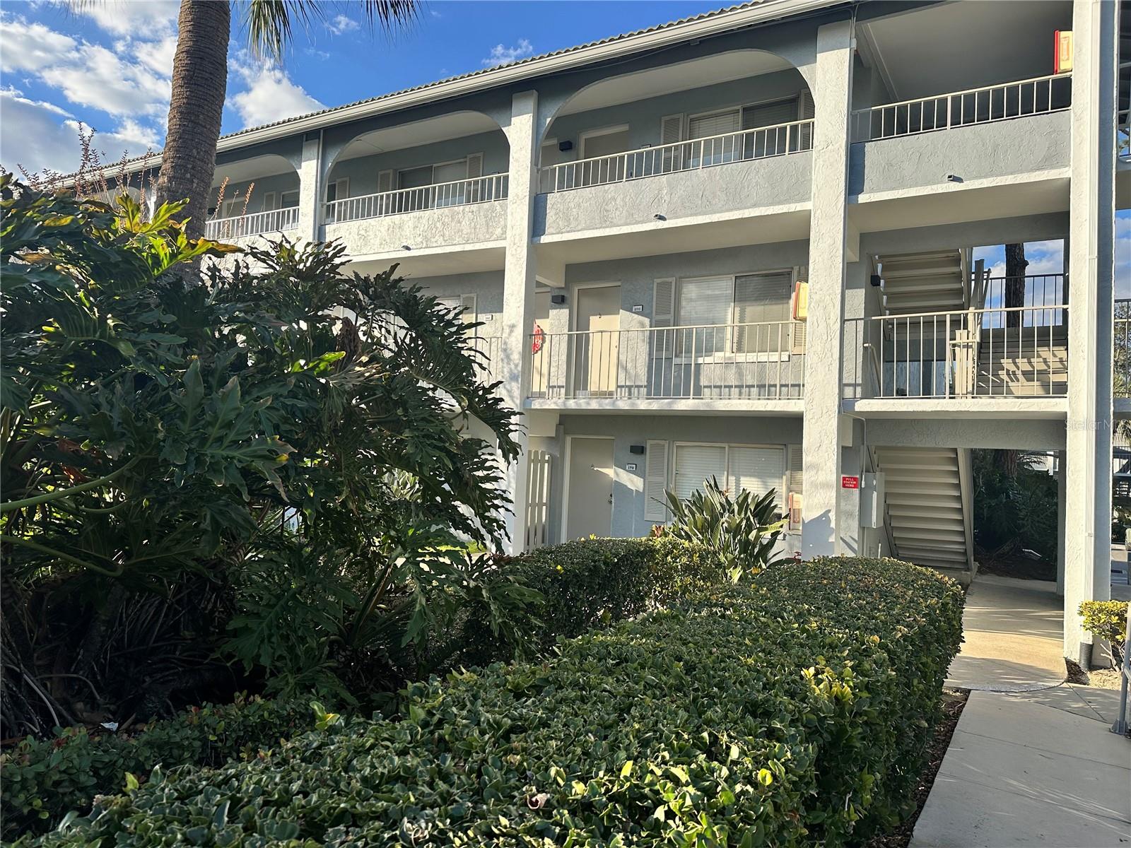 LOCATION, LOCATION, LOCATION!!Ground floor executive 1/1 condo, next door for plenty of shopping at Altamonte Mall, entertainment at Uptown at Cranes Roost Park, movie theaters and all kind of restaurants. Only 2 miles from Sunrail station. Close to I-4 and 436 for easy access to Downtown Orlando, the airport, theme parks, etc. Living-Dining room and breakfast bar in open kitchen. Bedroom has a walking closet and screened porch. Built in cabinets. Community offers 2 pools, Tennis courts, shuffleboard, car wash area and laundry facility. HOA fee includes water, sewer, pest control, grounds maintenance and A/C. Tenant occupied with good rental history for immediate cash flow.