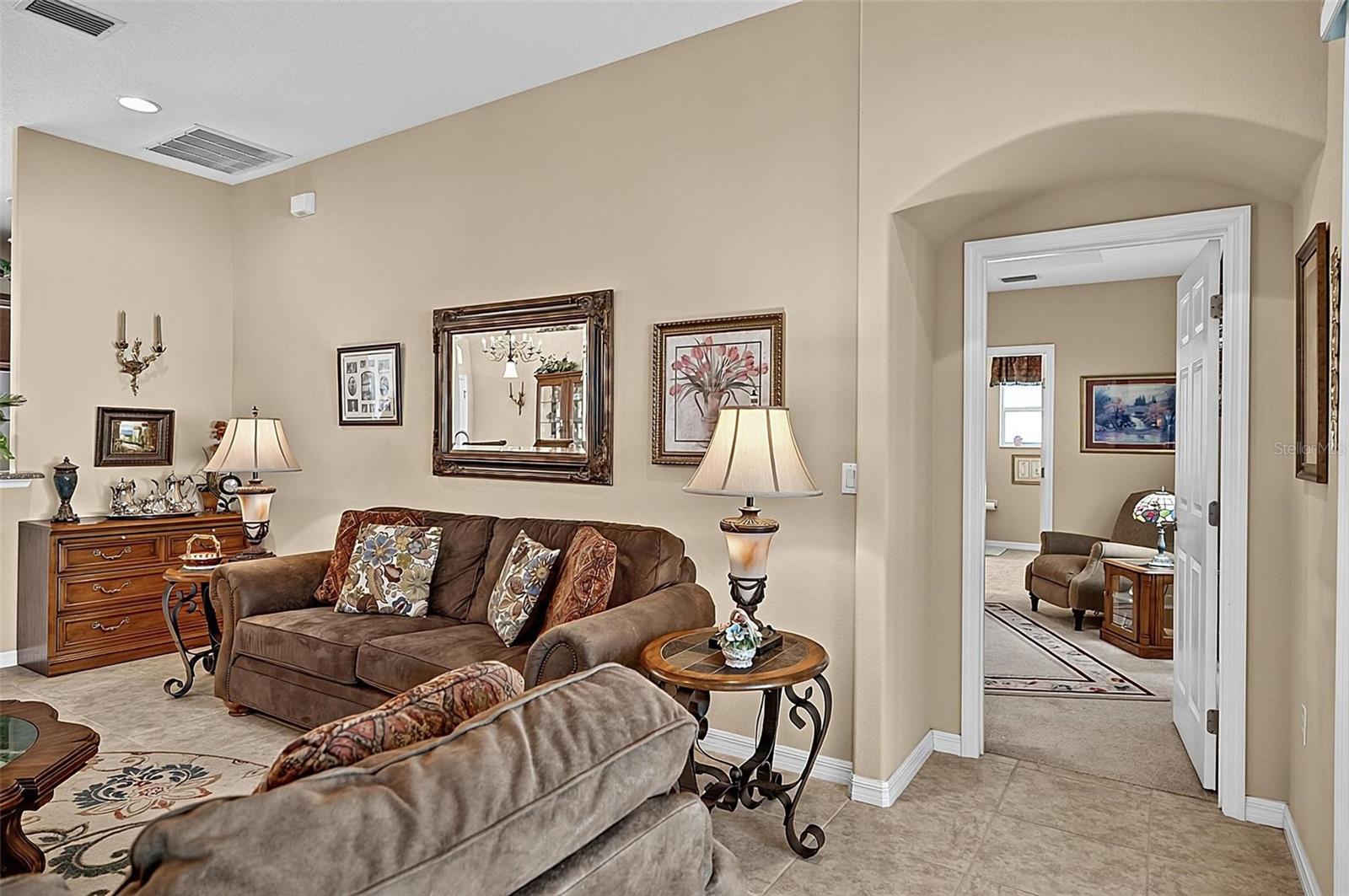 04 FAIRWAYS - Residential