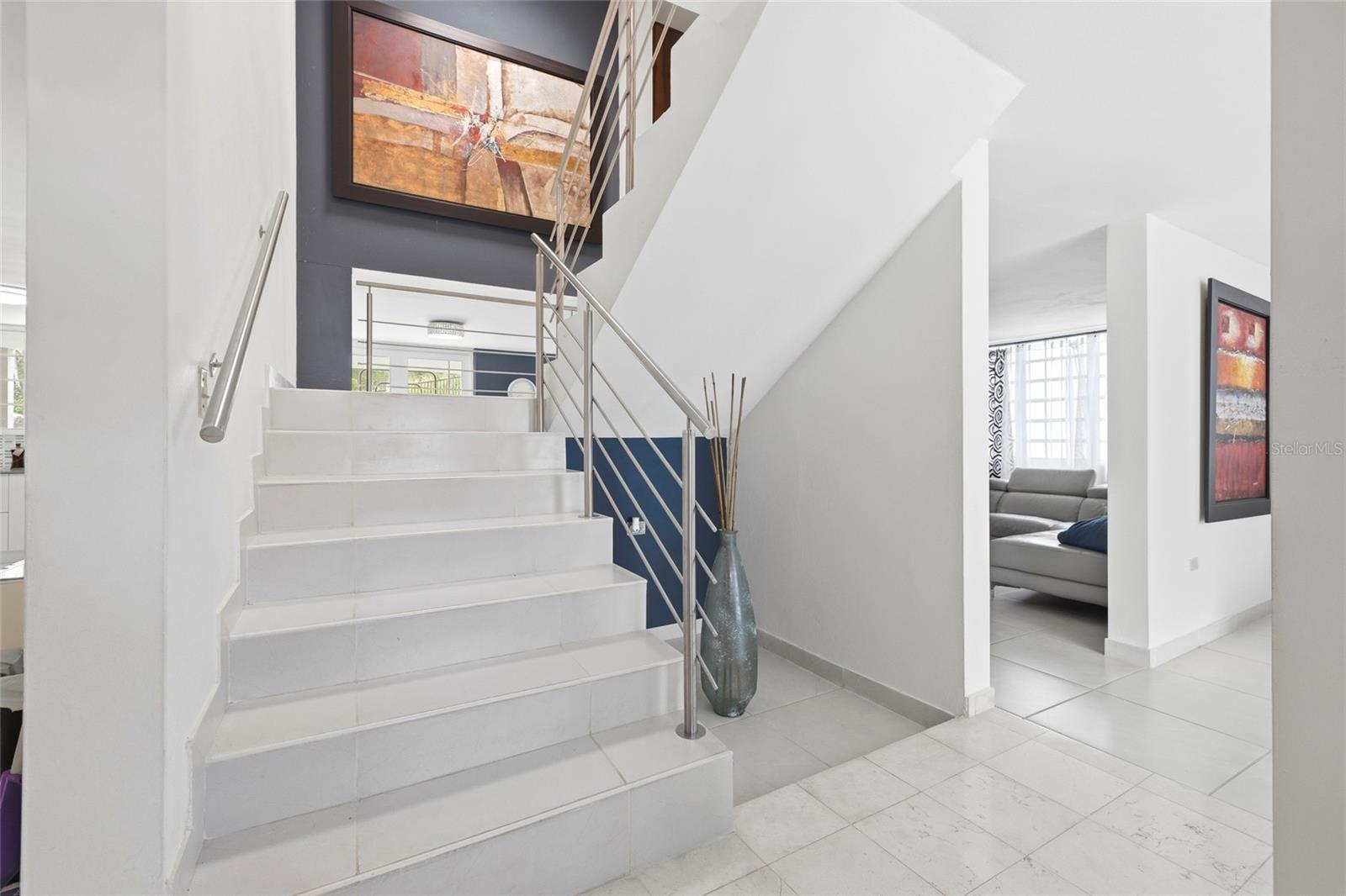 URB. SAN RAFAEL ESTATES - Residential