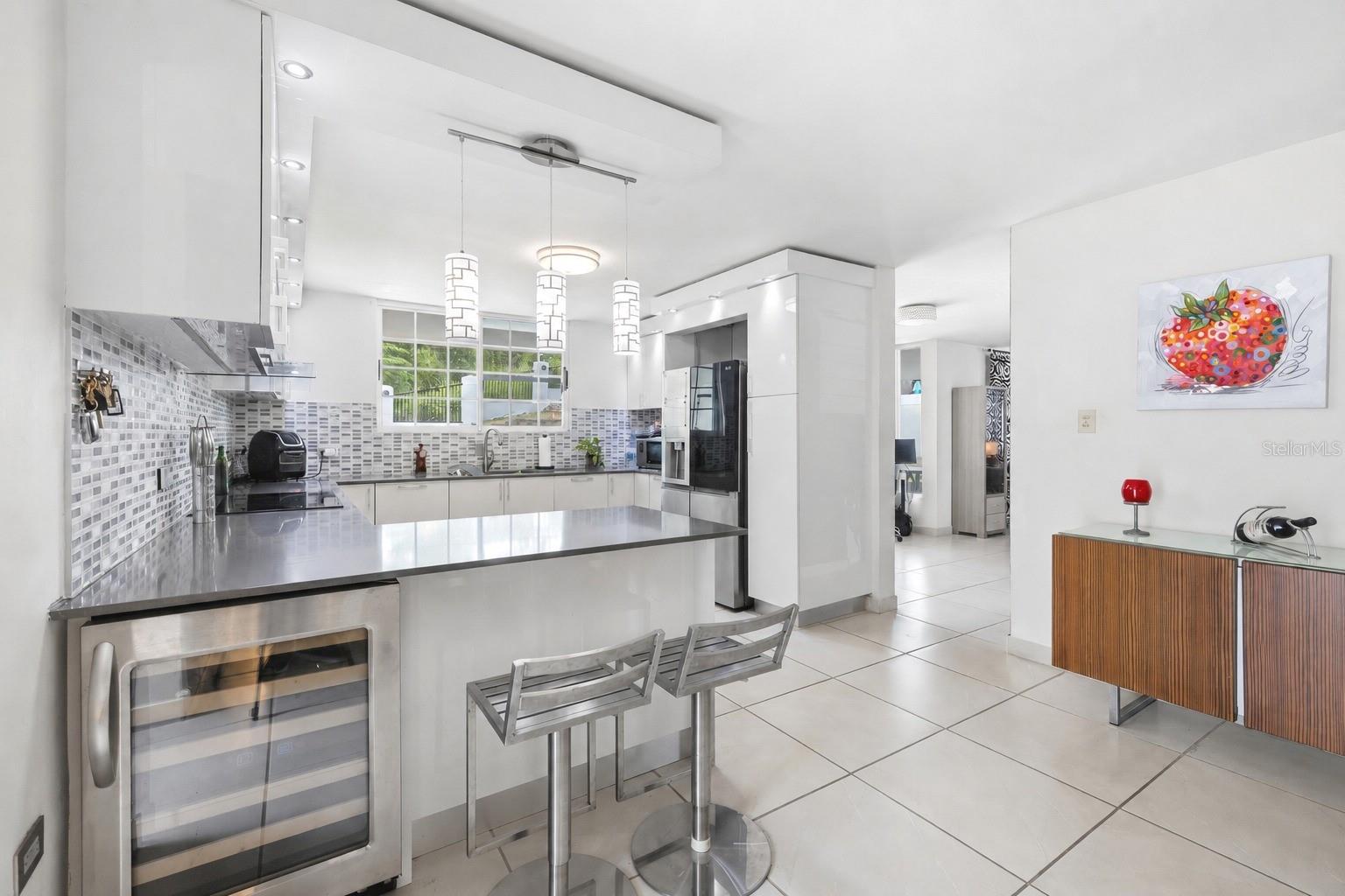 URB. SAN RAFAEL ESTATES - Residential