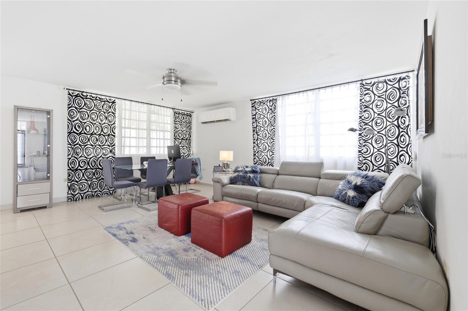 URB. SAN RAFAEL ESTATES - Residential