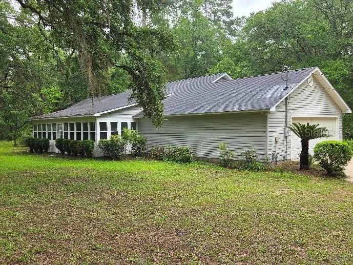 LOUVENIA LAKES UNREC - Residential