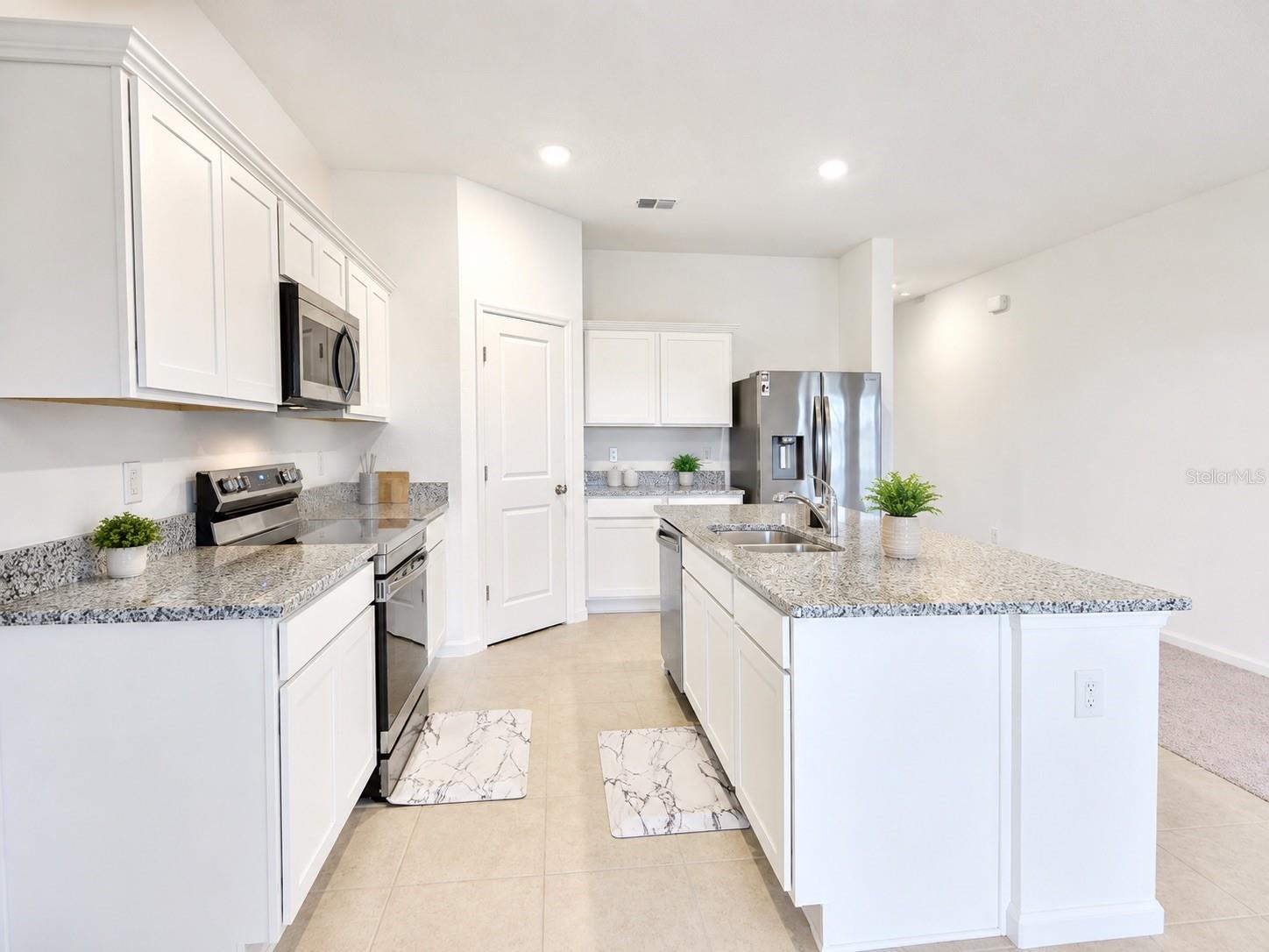 VILLAGES/MINNEOLA HILLS PH 2B - Residential