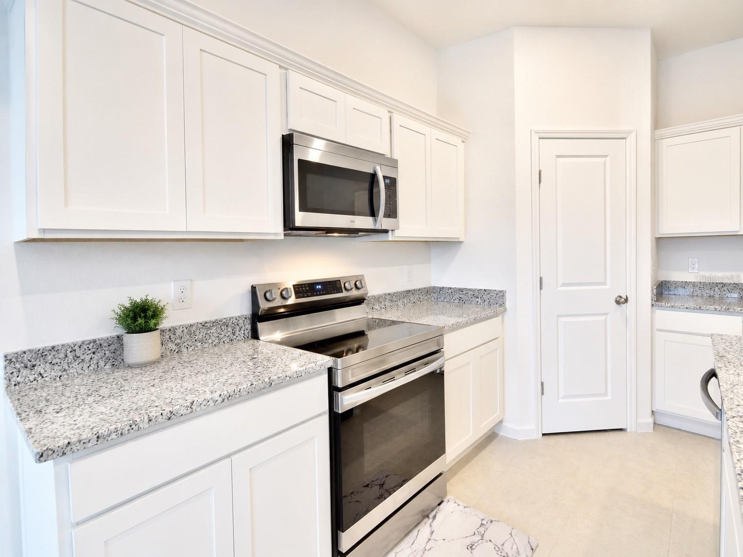 VILLAGES/MINNEOLA HILLS PH 2B - Residential